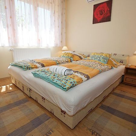 Zoli Apartmanok-Brody 51-53 Хайдусобосло Экстерьер фото
